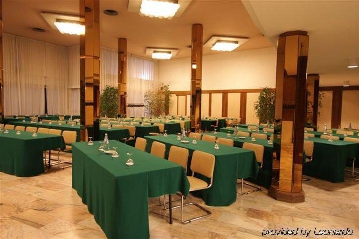Grand Hotel Golf تيرّينْيا المرافق الصورة