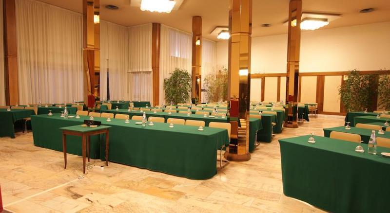 Grand Hotel Golf تيرّينْيا المظهر الخارجي الصورة