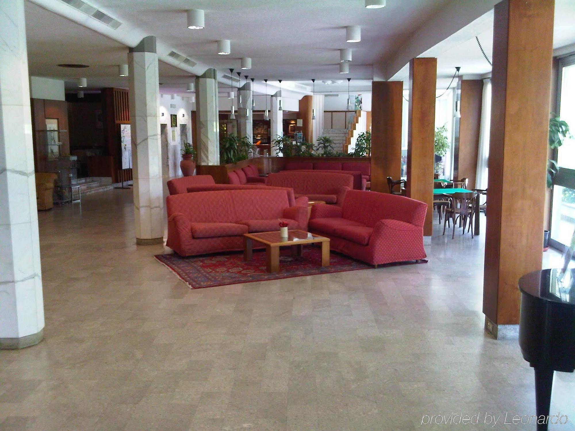 Grand Hotel Golf تيرّينْيا المظهر الداخلي الصورة