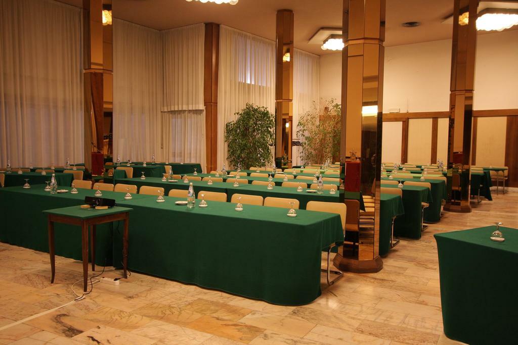 Grand Hotel Golf تيرّينْيا المظهر الخارجي الصورة