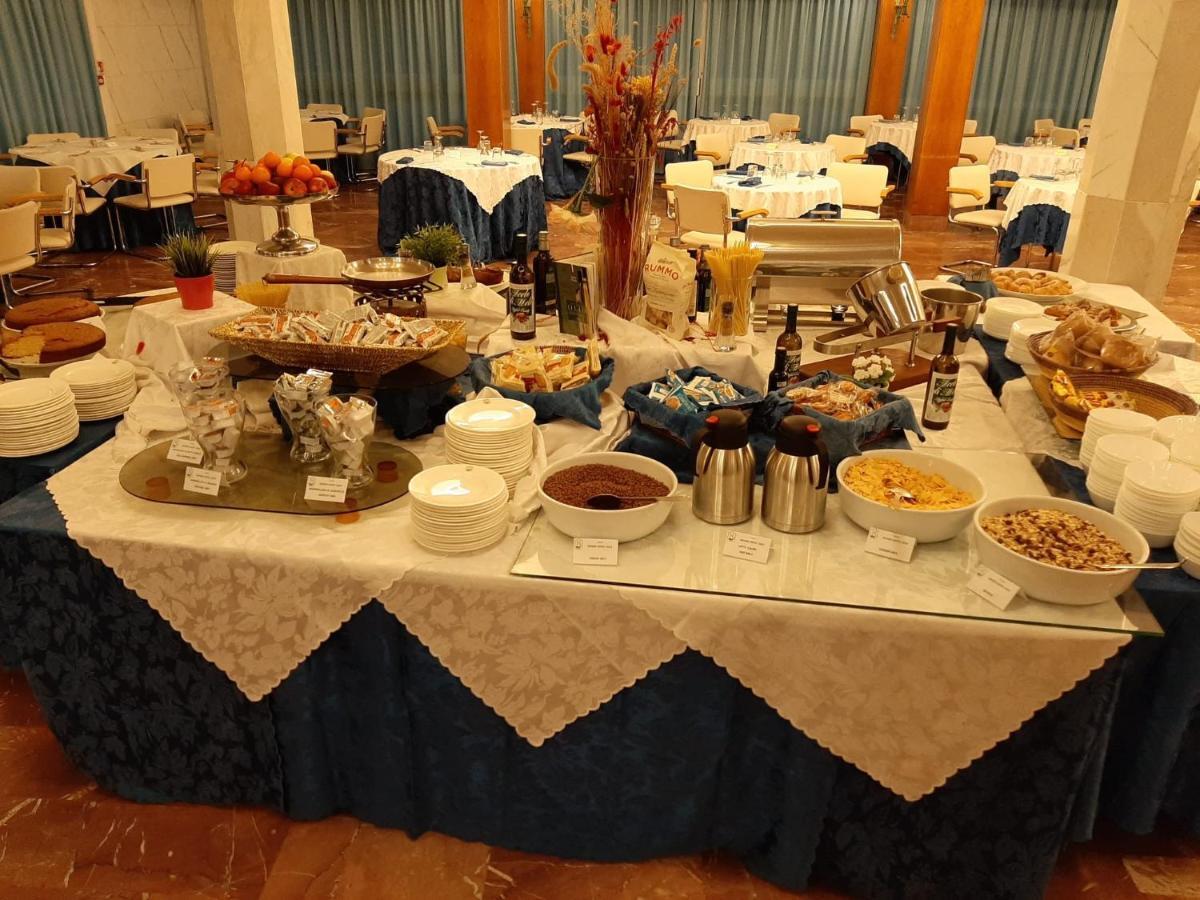 Grand Hotel Golf تيرّينْيا المظهر الخارجي الصورة